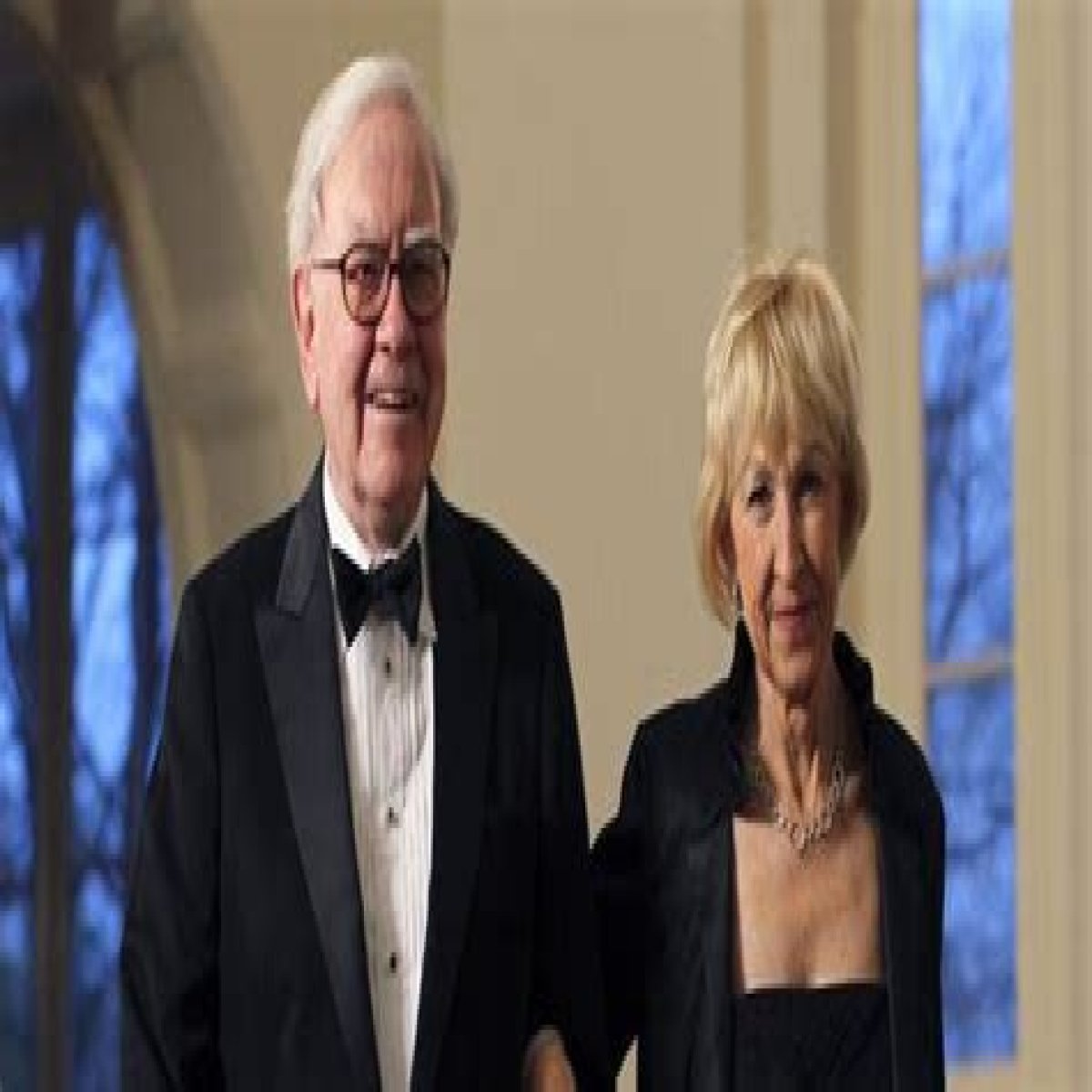 Astrid Menks : The Biography of ‘Warren Buffet’s Wife’ and Her Unconventional Marriage