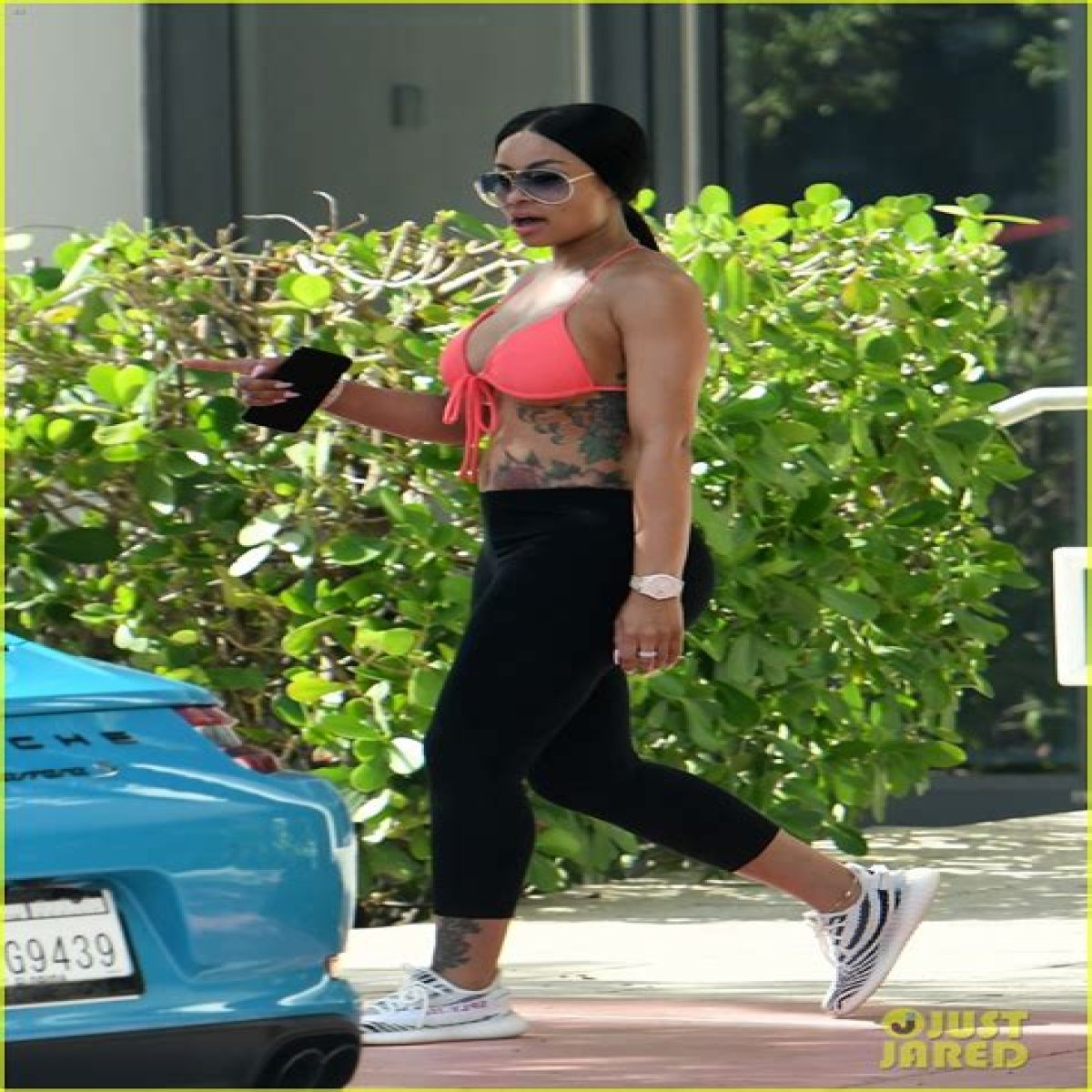 Blac Chyna Shows Off Butt in Thong Swimsuit: Pics