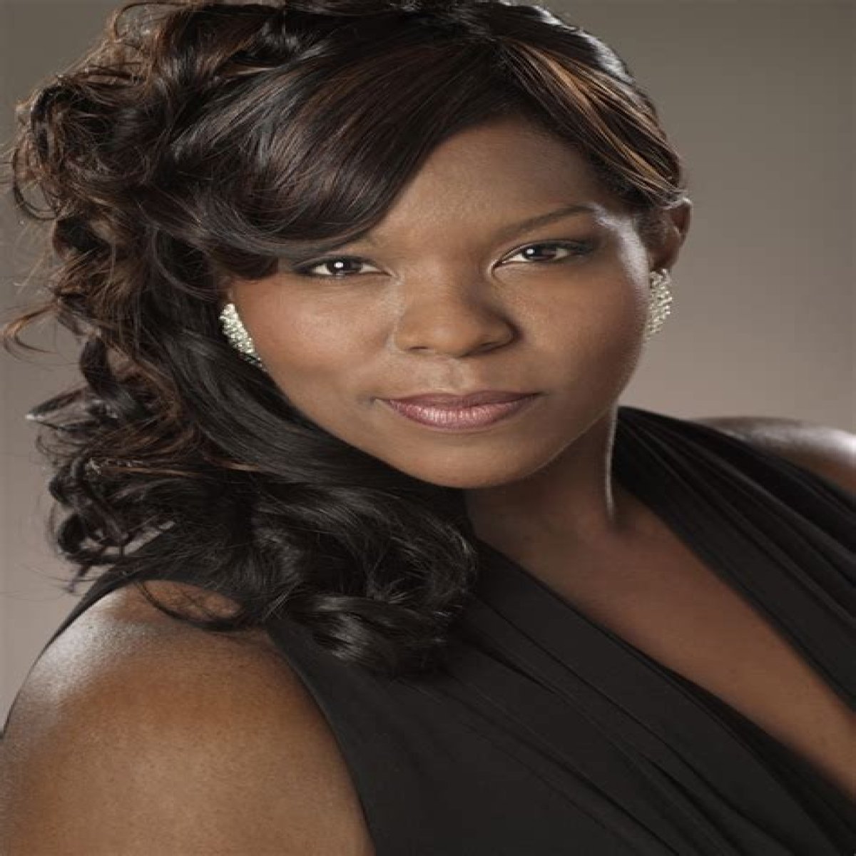 Michelle Johnson Net Worth – How Much Is Michelle Johnson Worth?