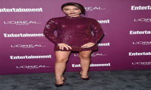 Sarah Hyland’s Height Unveiled: All You Need to Know