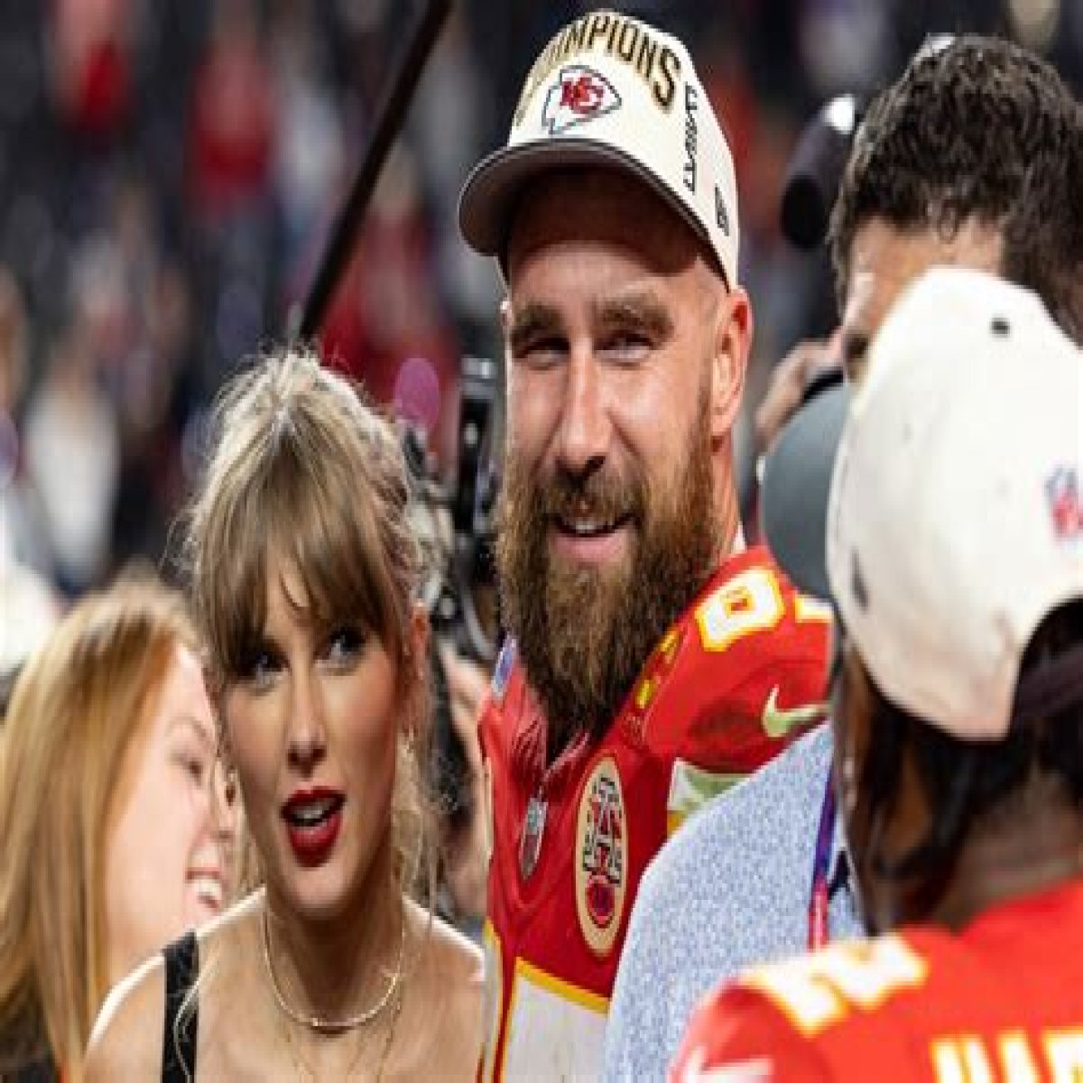 Travis Kelce unfollows Taylor Swift: The rumor, explained